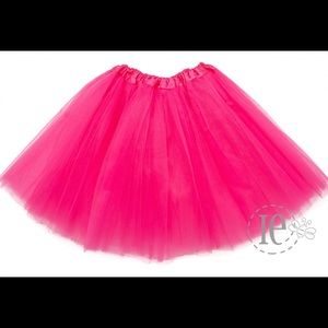 XXL HOT PINK TUTU— NWOT